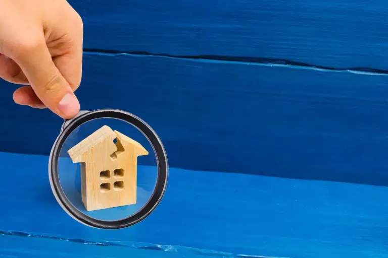 Magnifying Glass on Miniature House Representation with Crack